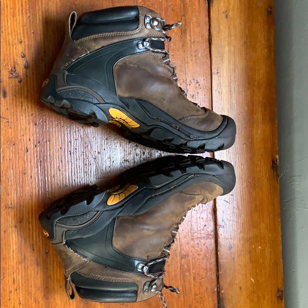 Women’s keen Ketchum leather boots